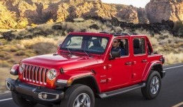 最新爆料越野车视频大全,狂野驰骋，尽享速度与激情