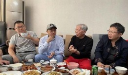 娱乐吃瓜开小灶,吃瓜群众开小灶，揭秘明星幕后生活