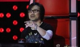 张晓燕爆料汪峰视频播放,引发网友热议